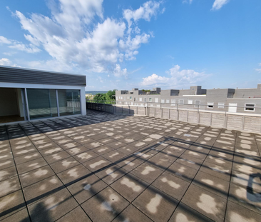 Moderne 3.5 Zimmer-Attikawohnung mit Aussicht - Foto 1