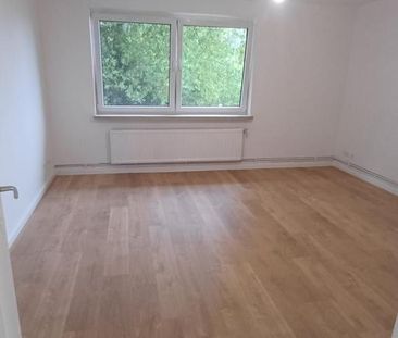 Helle 3-Zimmer-Wohnung in Hannover-Misburg - Photo 1