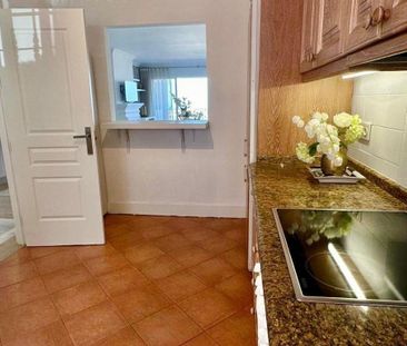 Luxury Flat for rent in Benahavís, Andalusia - Photo 2