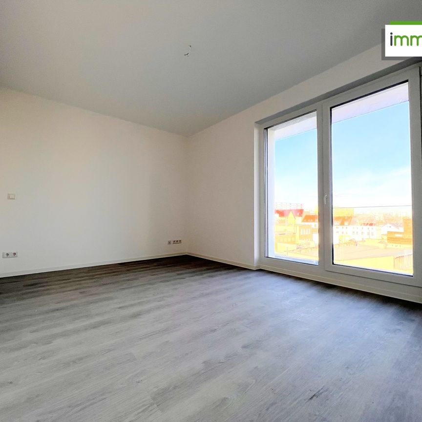 3-Raum-Wohnung mit Tageslichtbad, Wanne & Dusche, Aufzug, Fußbodenheizung, Balkon & großer Terrasse - Photo 1