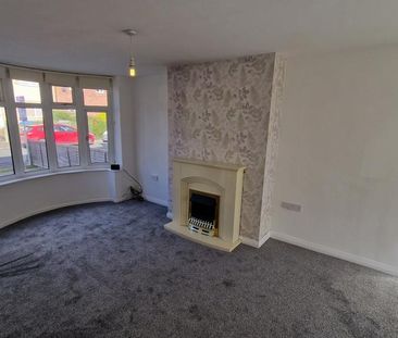 4 bedroom semi-detached house to rent - Photo 1