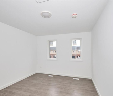 For Lease - 369 CHAFFEY Street, Welland, Ontario - Photo 4