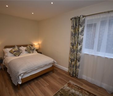 Whitby Road, CH65 0AB, Ellesmere Port - Photo 1