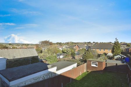 2 bedroom semi-detached house to rent - Photo 5