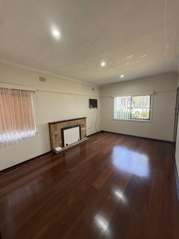 6 Blackall Street, Revesby NSW - Photo 5