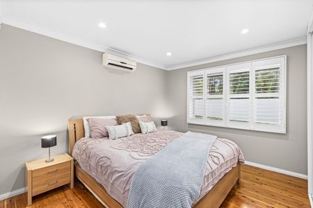 Air-Conditioned Renovated Three-Bedroom Family Home with Electric Cook-Top, Dishwasher, Timber Floors and a Four Car Garage! - Photo 2