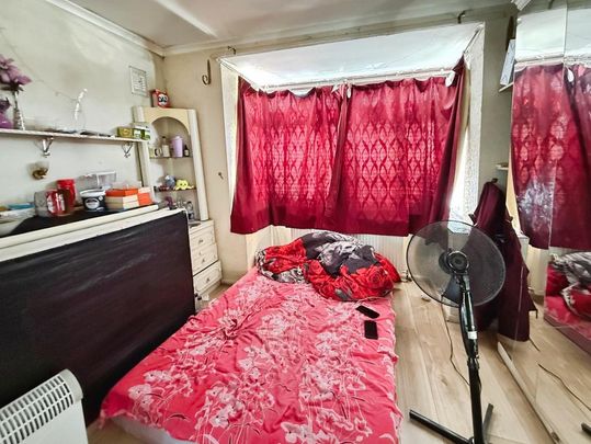 4 bedroom bungalow to rent - Photo 1