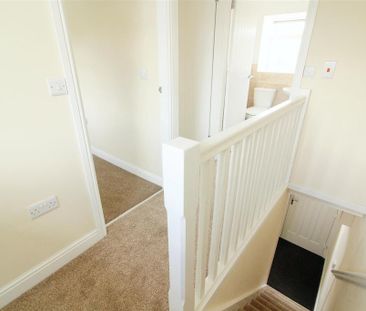 2 bedroom cottage to rent - Photo 2