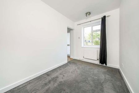 Pond Close, Winchmore Hill, Amersham, HP7 - Photo 3