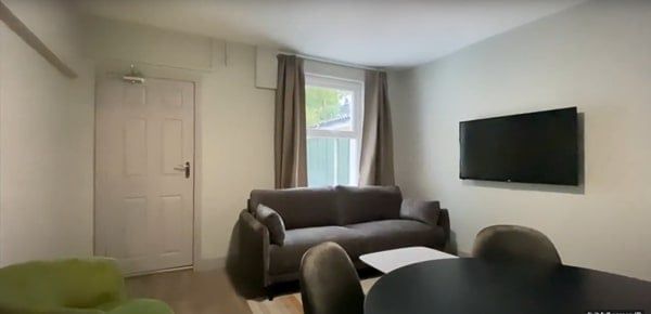 16 Tiverton Road - Photo 1