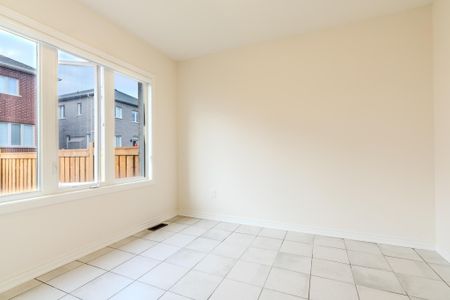 For Lease - 83 Great Falls Boulevard, Hamilton, Ontario - Photo 4