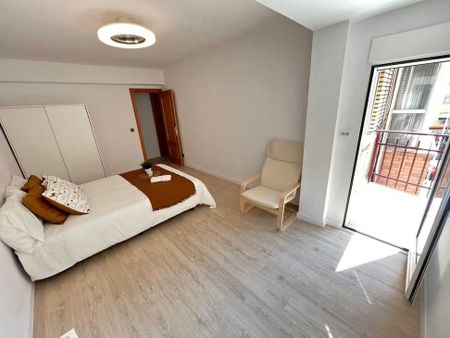 Carrer Reverend José María Pinazo, Valencia, Valencian Community 46020 - Photo 2