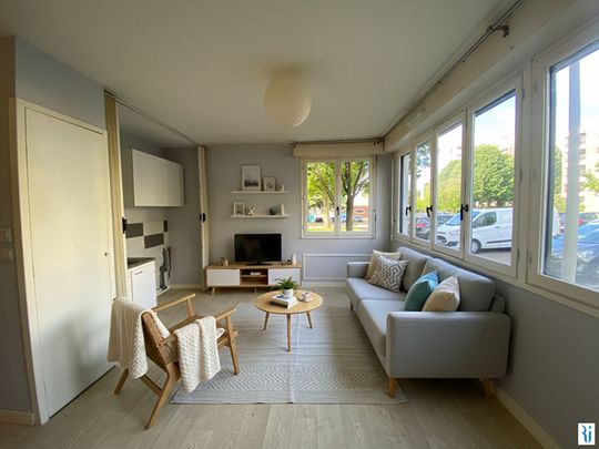 Location Appartement 1 pièce 25m² MONT ST AIGNAN 76130 - Photo 1