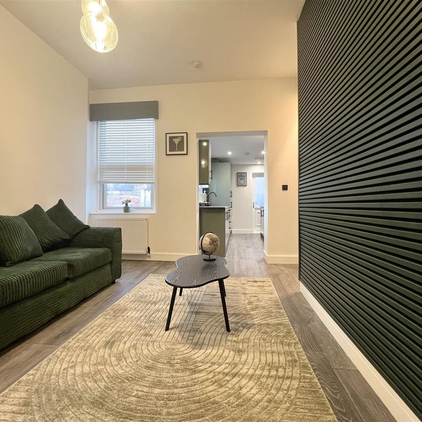 Simonside Terrace, Newcastle Upon Tyne - Photo 1