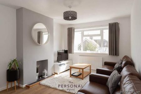 2 bedroom property to rent in Epsom - Photo 4