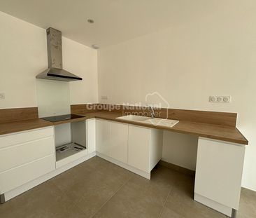 Location maison 72.89 m², Maillane 13910 Bouches-du-Rhône - Photo 1