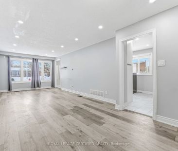 48 Davenport Crescent #Upper - Photo 2