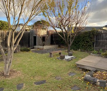 Spacious three bedroom home with well functioning lay out in prime ... - Photo 6