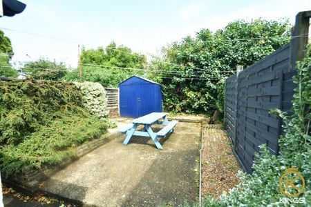 5 bedroom terraced house to rent - Photo 4