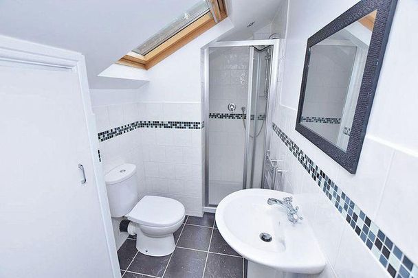 3 bedroom terraced house to rent - Photo 1