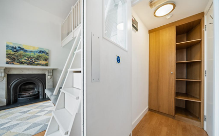 UTILITY BILLS & WIFI INCLUDED - Charming split-level studio apartment in Pimlico, London SW1V - Photo 2