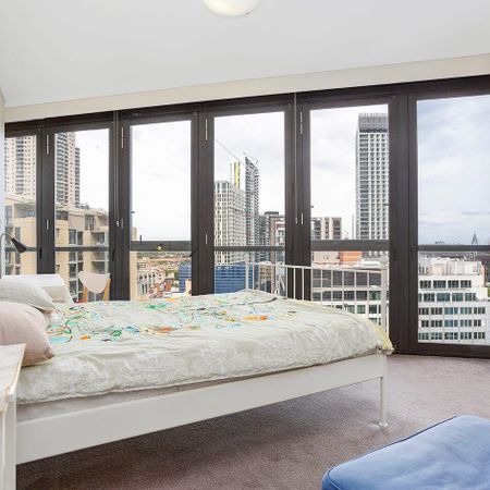 Conveniently Located 2 Bedrooms Apartment - Photo 3