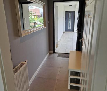 Dwupoziomowe 77 m² z miejscem parkingowym - Photo 1