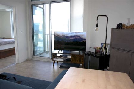 For Lease - 27 Bathurst Street Unit# 1718, Toronto, Ontario - Photo 4