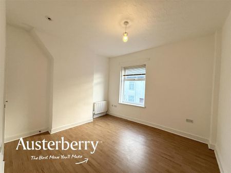 2 bedroom end of terrace house to rent - Photo 3