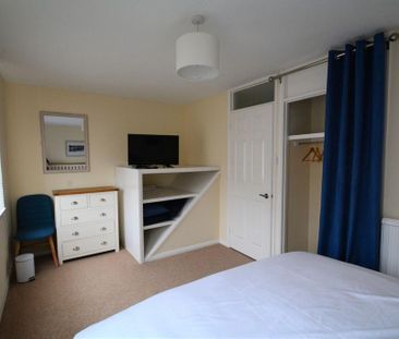 3 bedroom semi-detached house to rent - Photo 6