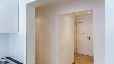 Room in a shared 5-bedroom apartment for rent in Navas. - Foto 5