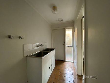 2/17 Barkly Street, Brunswick East - Photo 4