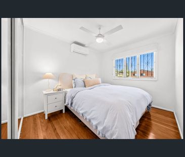 CHARMING 3 BEDROOM HOME WITH POLISHED TIMBER FLOORS - Photo 4