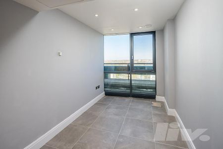 3 bedroom penthouse to rent - Photo 4