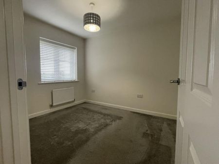 3 bedroom semi-detached house to rent - Photo 2