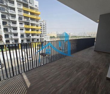 SPACIOUS 3BR LUXURIOUS LIVING CLOSED LIVING AREA - Photo 2