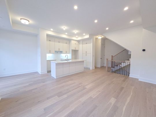 For Lease - 3328 Azam Way, Oakville, Ontario - Photo 1