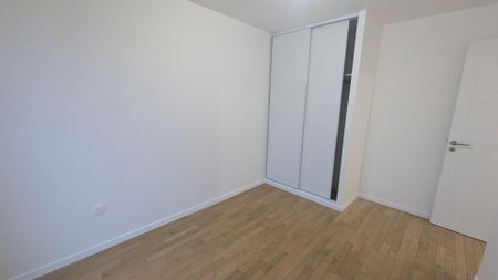 location Appartement T4 DE 90.61m² À CLICHY - Photo 3