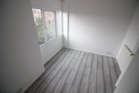 Russet Close, Uxbridge - Photo 2