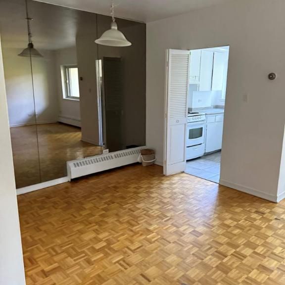 2 CH - 1 SDB - Montréal - $1,417 /mo - Photo 1