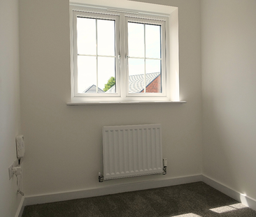 3 bedroom semi-detached house to rent - Photo 1 | Rentumo