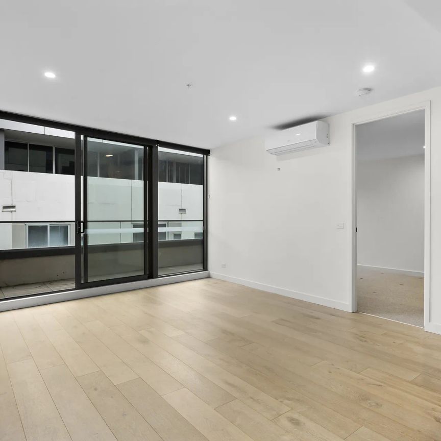 Stylish Apartment in the Heart of Richmond - Photo 1