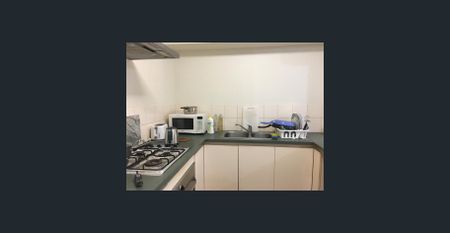 Large, Nice Room Opposite Curtin Uni. No Bills to Pay, FREE WIFI. - Photo 3