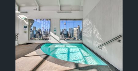 Stunning Two Bedroom with Amazing Views! - Photo 5