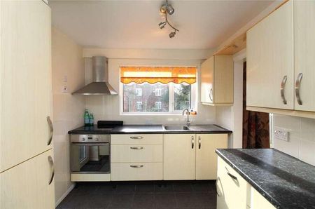 Abercorn Road, Mill Hill, London, NW7 - Photo 3