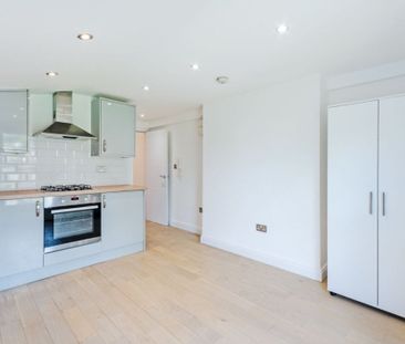 Hillfield Road - Photo 5