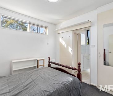 17/26 Brougham Street, North Melbourne - Photo 2