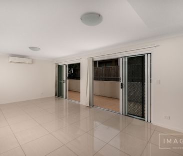 Bayside Living at Its Best- Walk to Manly’s Boutique Shops, Waterfr... - Photo 2