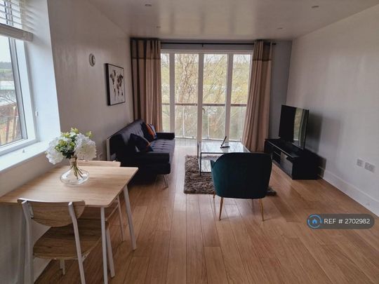 2 bedroom flat to rent - Photo 1