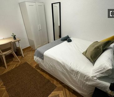 madrid, Community of Madrid 28012 - Photo 2